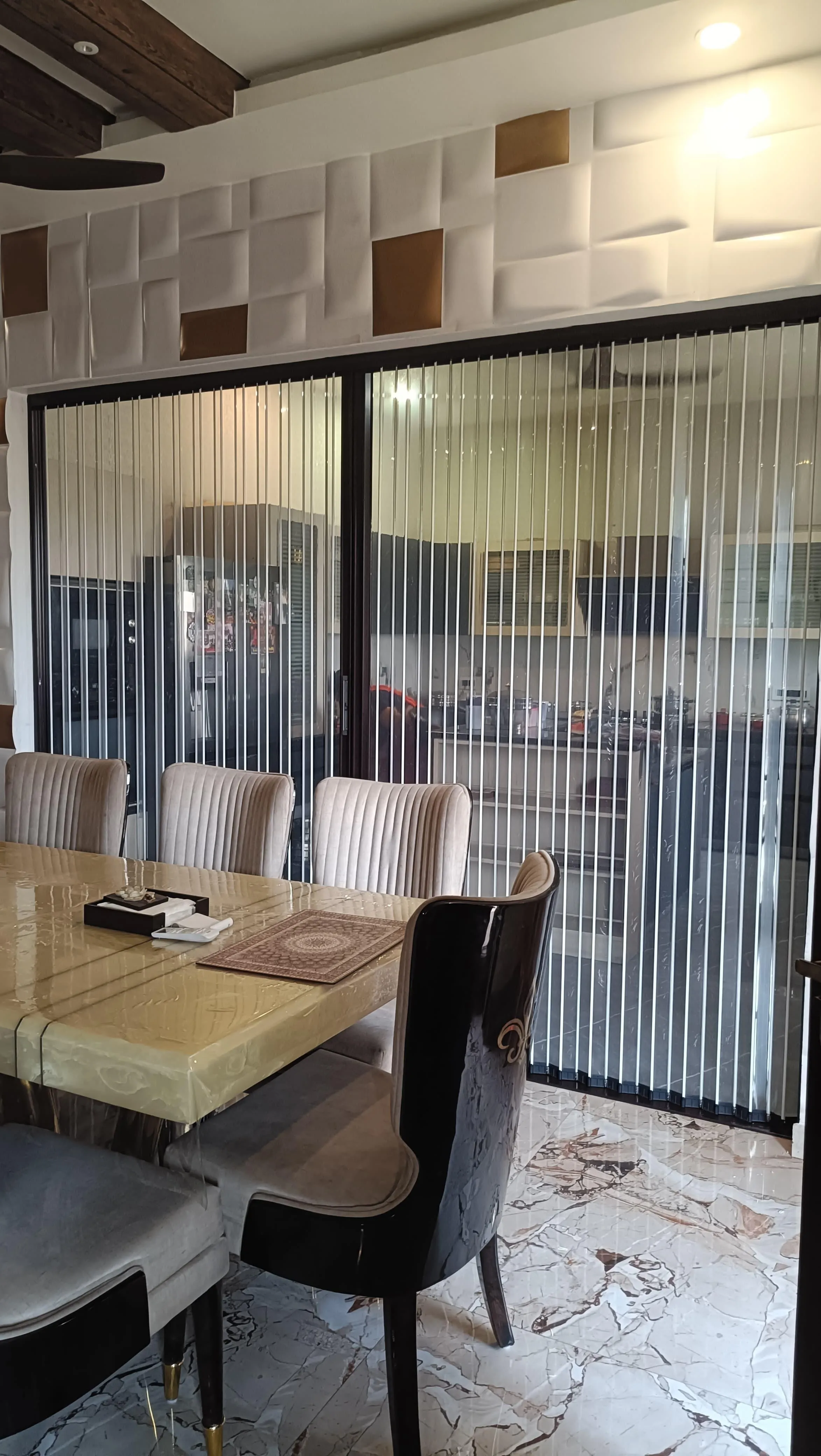 Aluminum Clear Acrylic Sheet Partition System